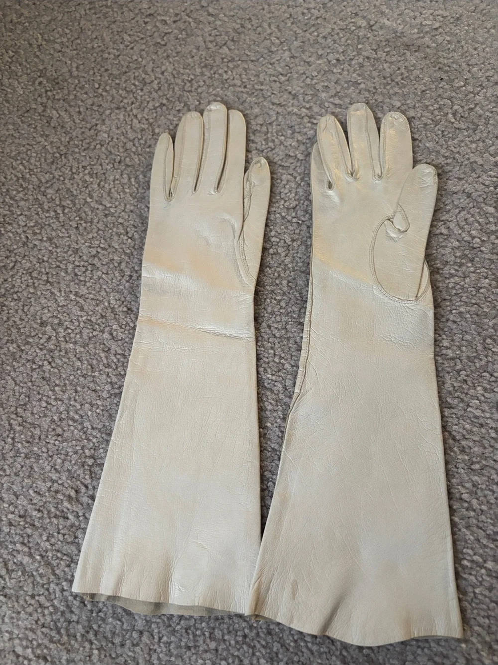 Vintage Women's Long Leather Gloves - Cream size XS